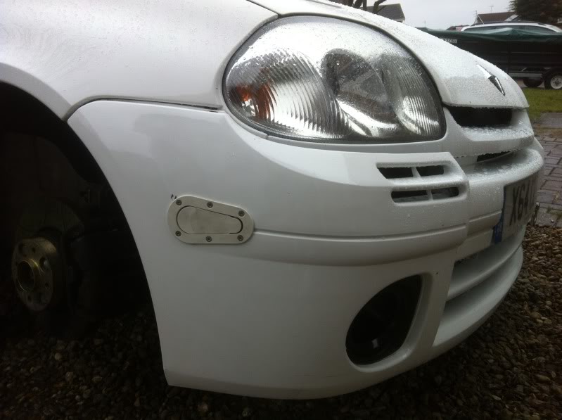 aerocatchfittedtobumper.jpg