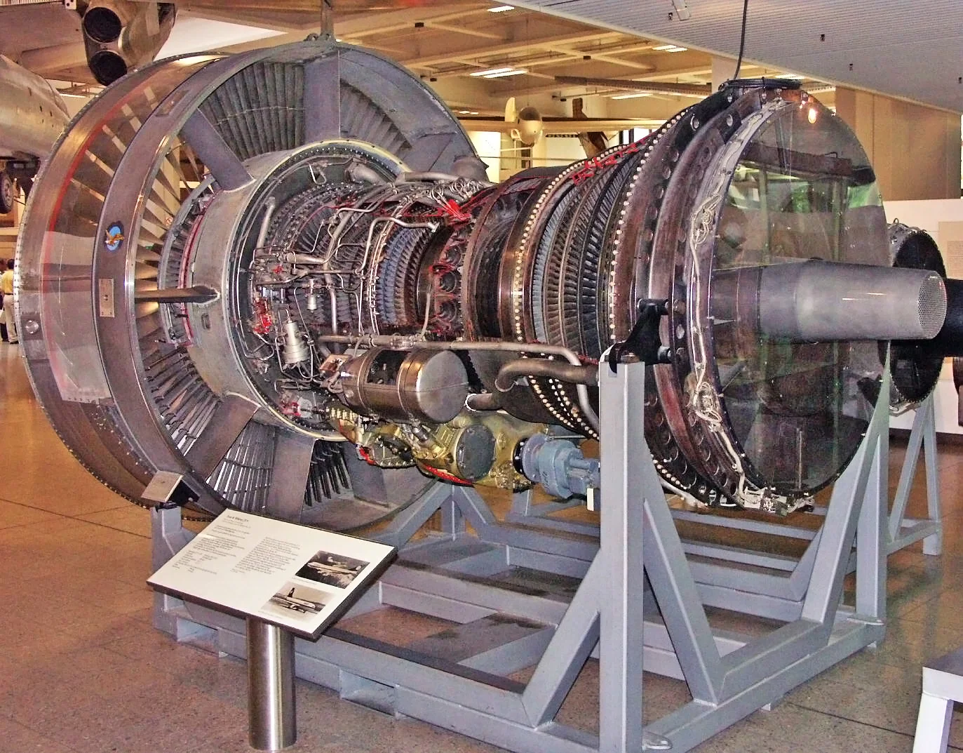 Aircraft_engine_IP&W_JT9D.webp
