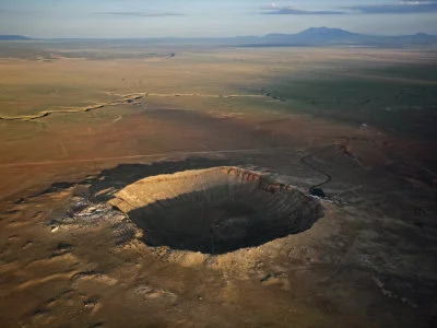 alvarez-stephen-meteor-crater-is-the-best-preserved-asteroid-impact-site-on-earth.webp