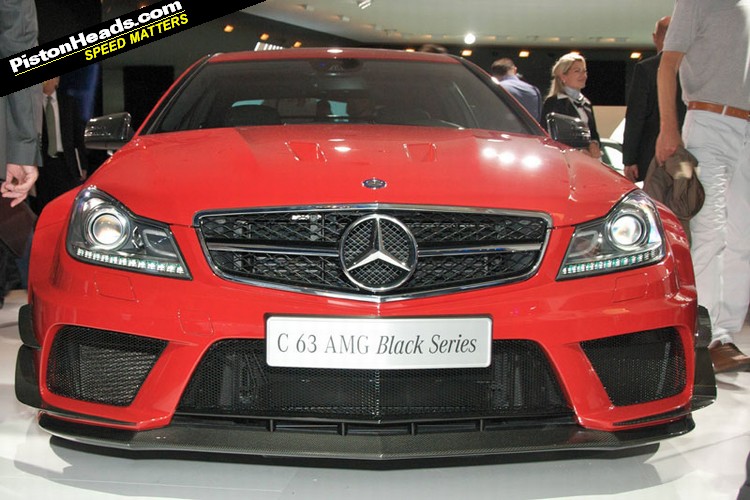 AMG-Black-C63-L.jpg
