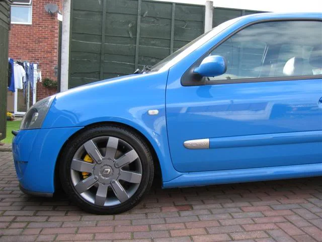April06YellowCalipers2.webp