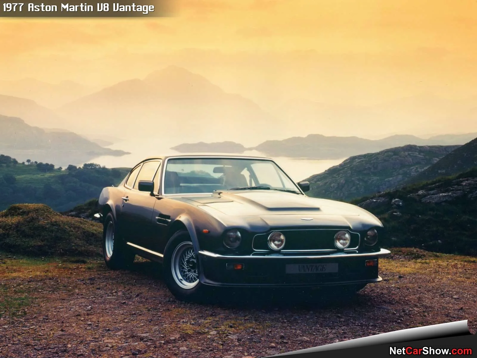 Aston_Martin-V8_Vantage_1977_1600x1200_wallpaper_01.webp