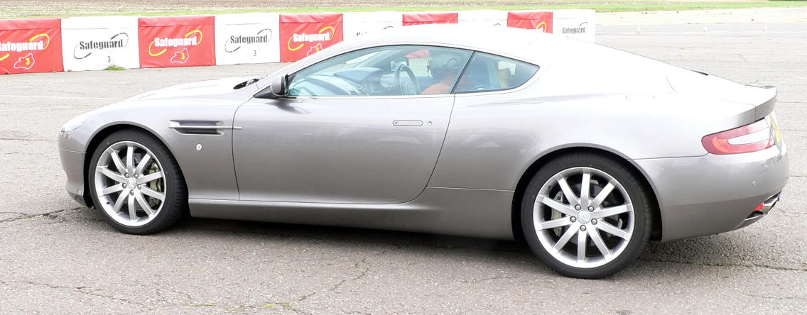 AstonMartinDB9small.jpg AstonMartinDB9small.jpg