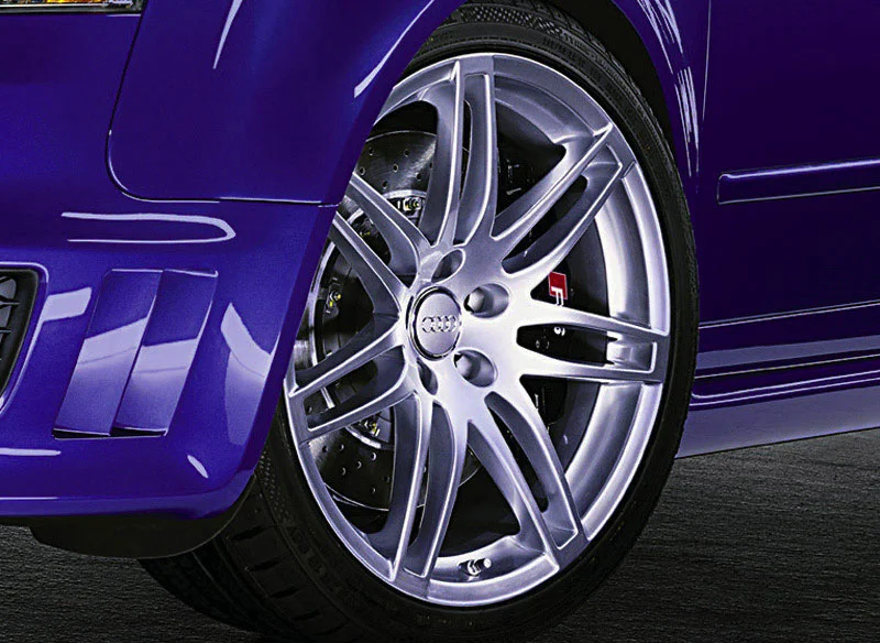 audi_rs4_wheel.webp