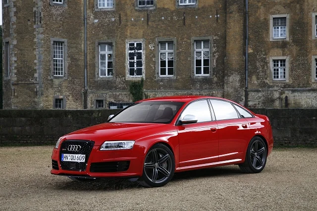 audi_rs6_saloon_2008_092.webp