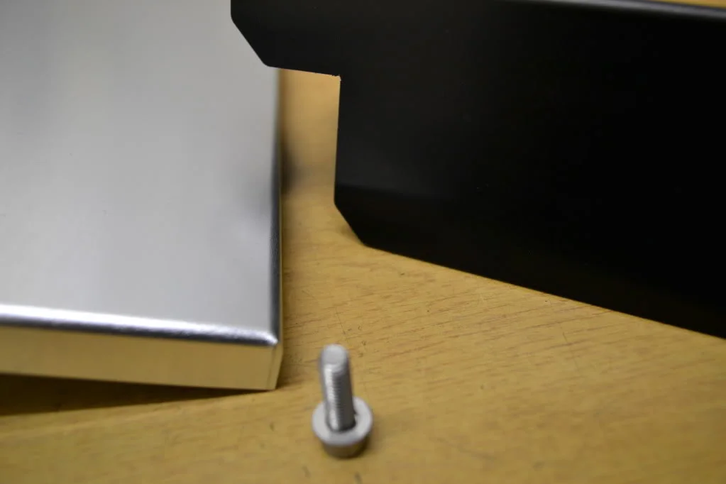 audiegrbatterycover015.webp