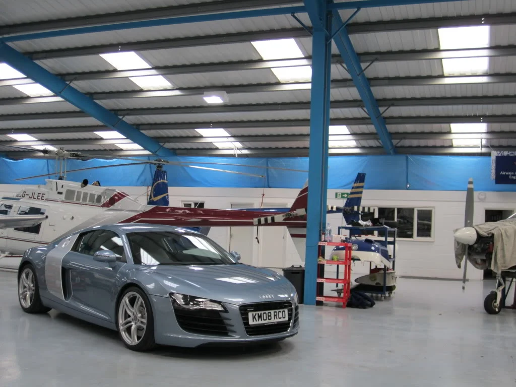 AudiR8122.webp