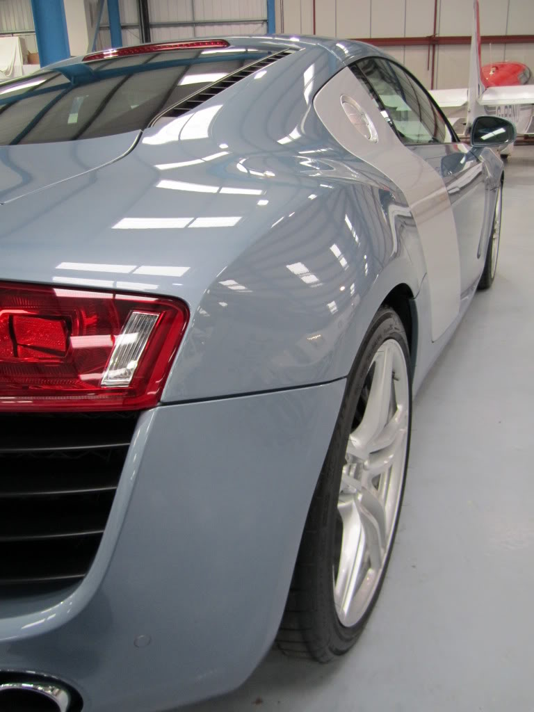 AudiR8162.jpg
