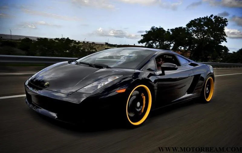awesome-lamborghini-gallardo.webp