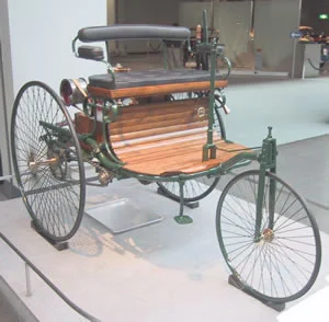 Benz_Patent_Motorwagen_1886_Replica.webp