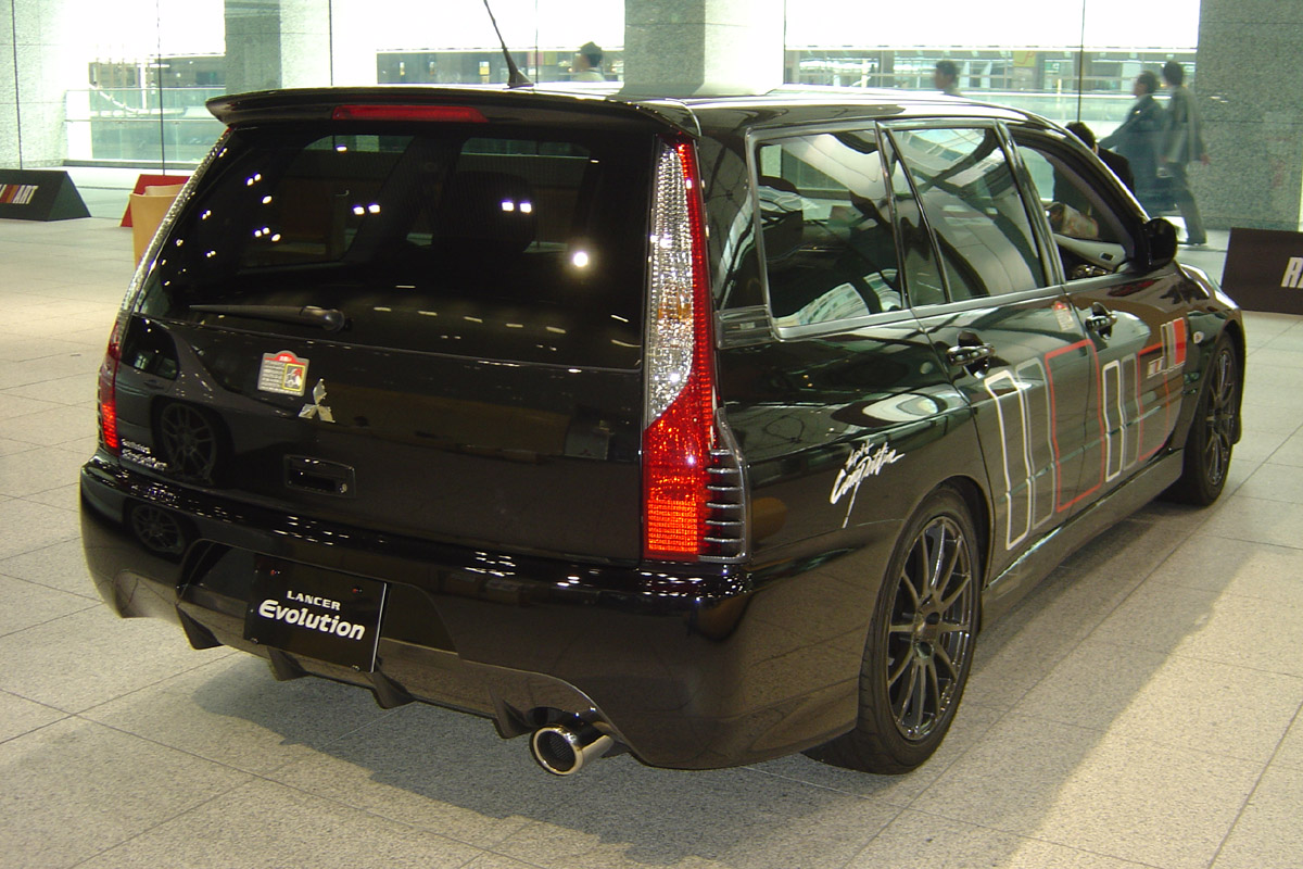 Black%20Ralliart%20Wagon%201.jpg