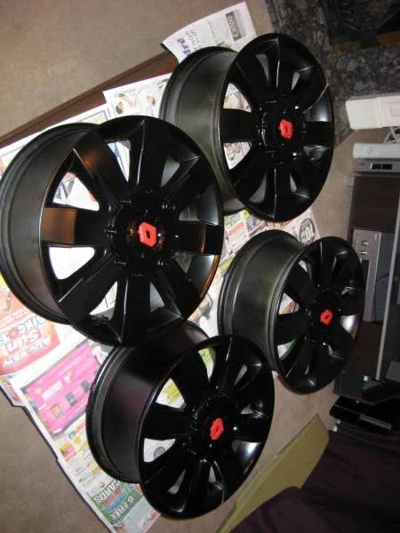 black_2.webp