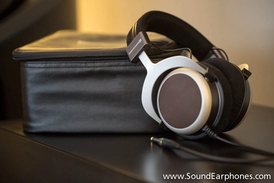 blog_Beyerdynamic-T90-Headphones-16-of-20.webp