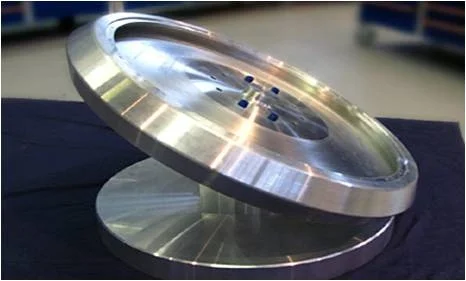 BLOODHOUND_Wheel%5B2%5D.webp