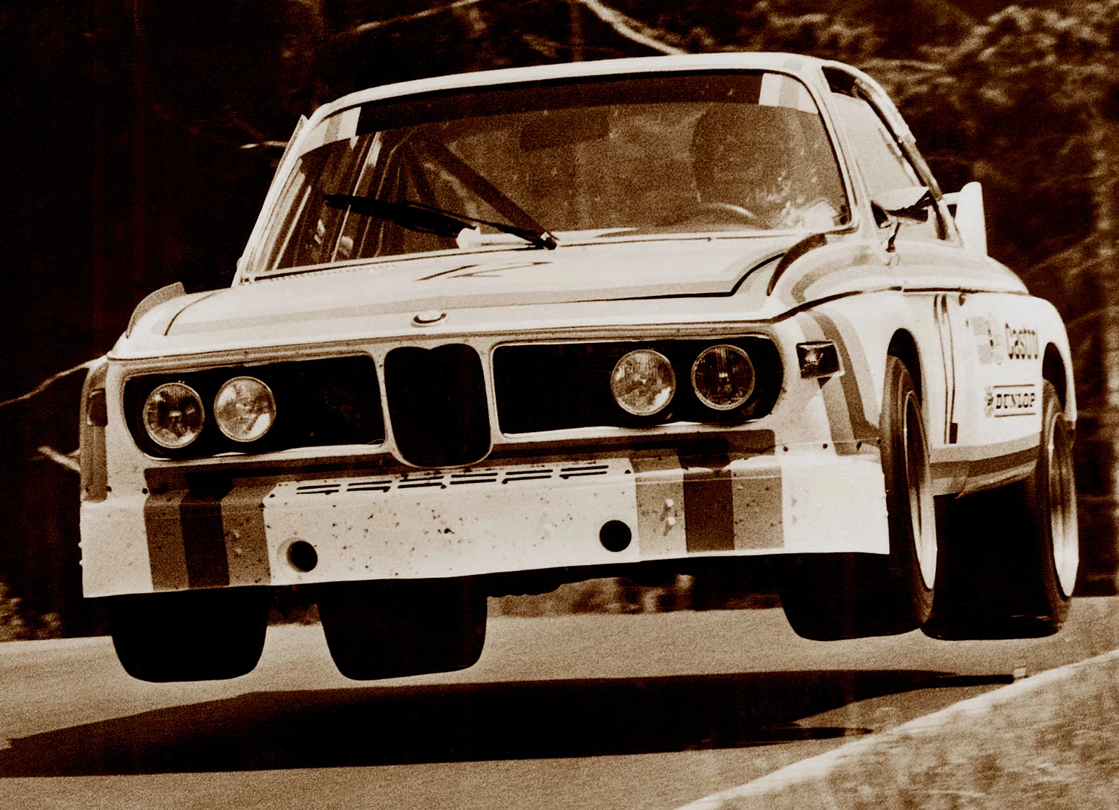 bmw-3-0_csl_1971_1600x1200_wallpaper_02.webp