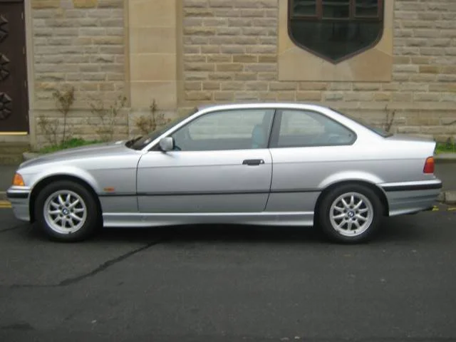 bmw-3-series-coupe-328i-2dr-1604713017-640x480.webp