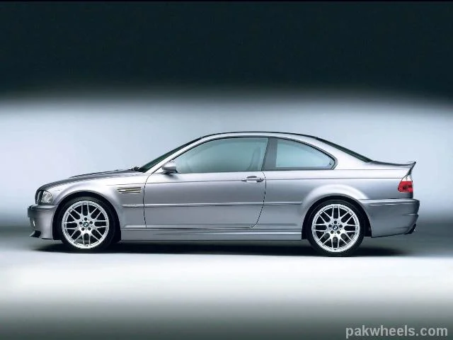 bmw-m3-csl-side_CCA_PakWheels(com).webp