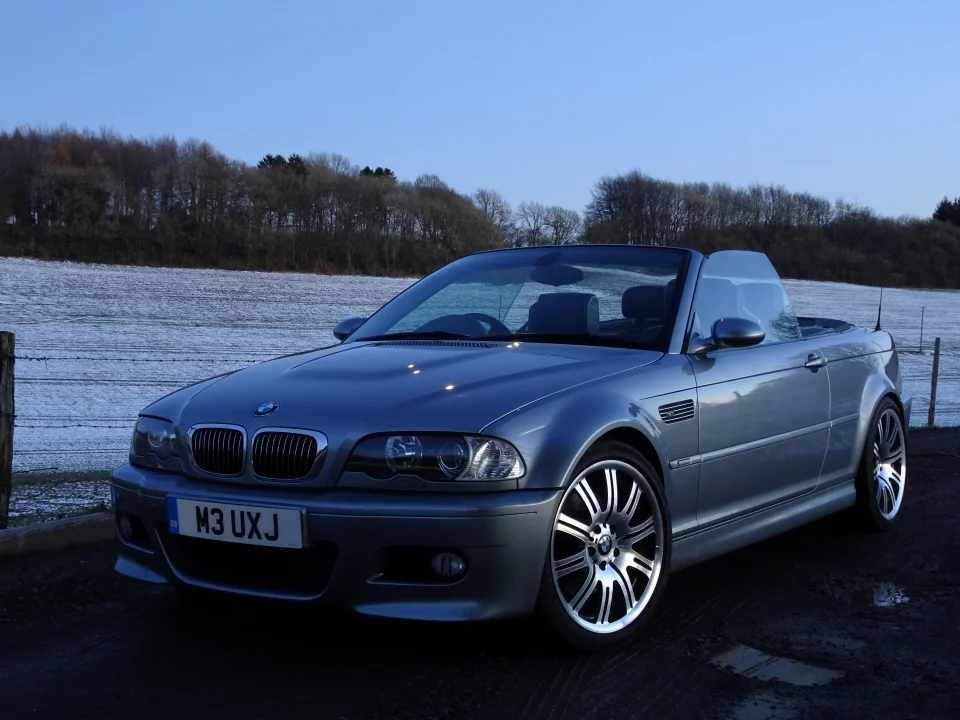 BMW-M3-Snow.webp