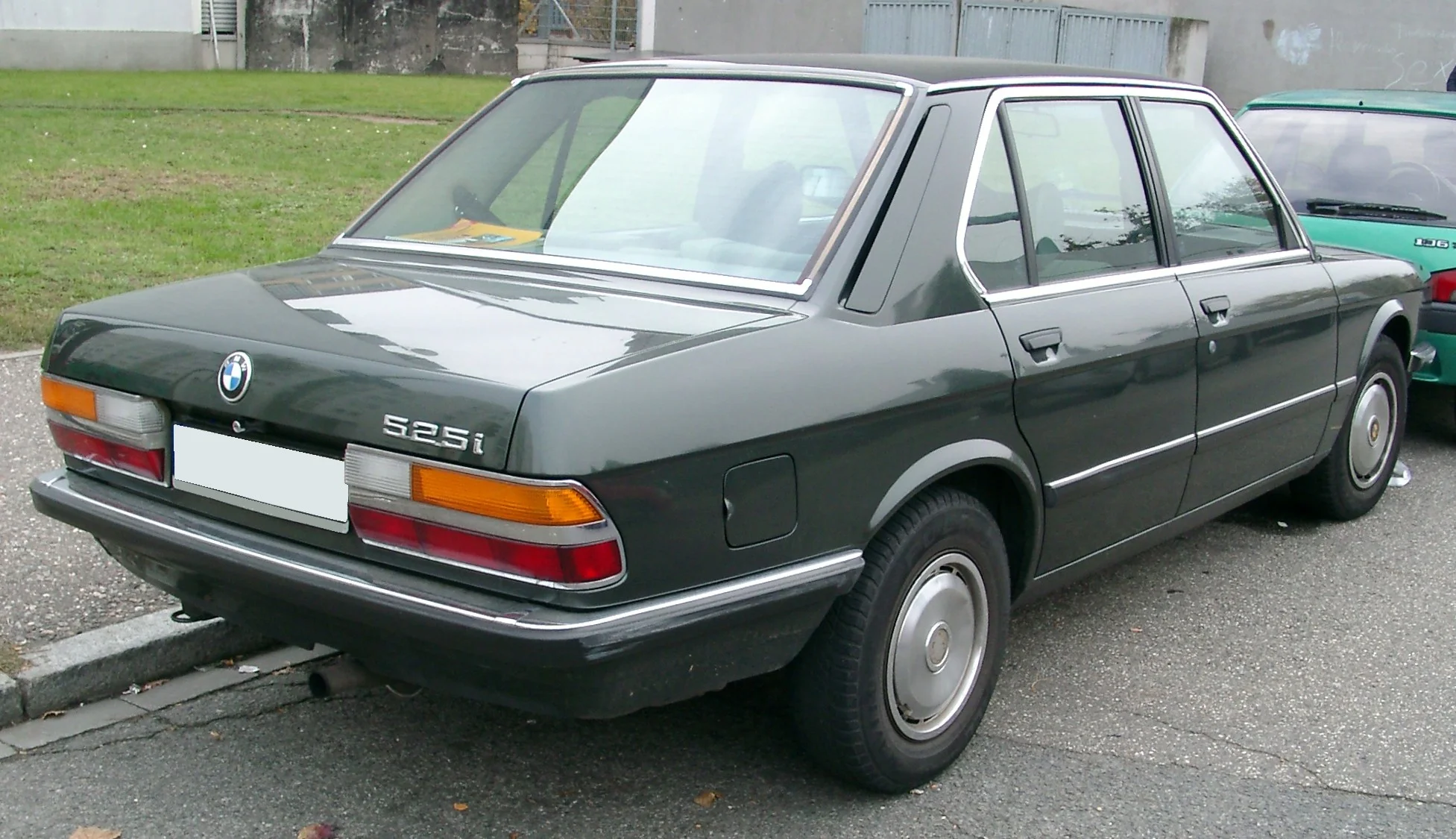 BMW_E28_rear_20071102.webp