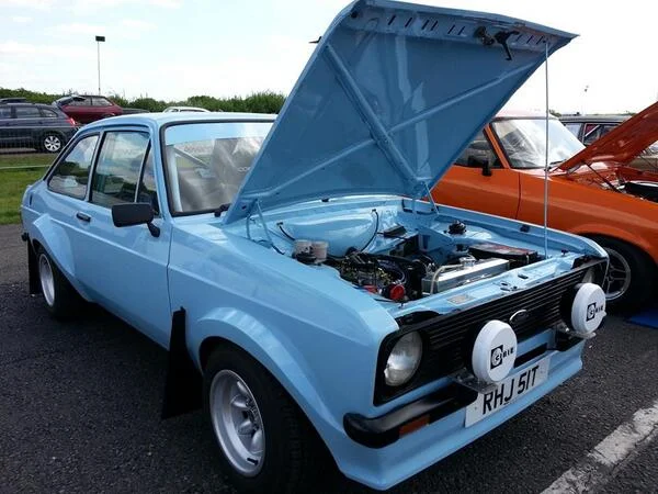 BOHMPnZCAAAJYDA.webp