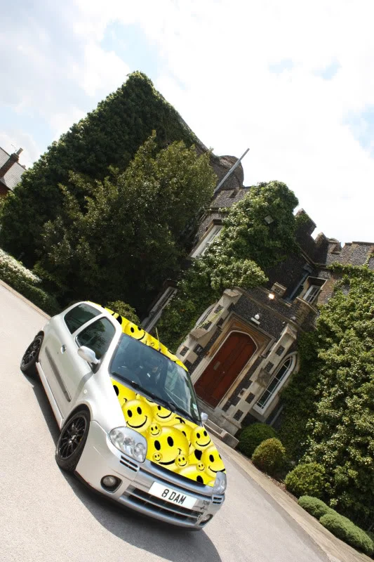 bonnetroofsmileys.webp