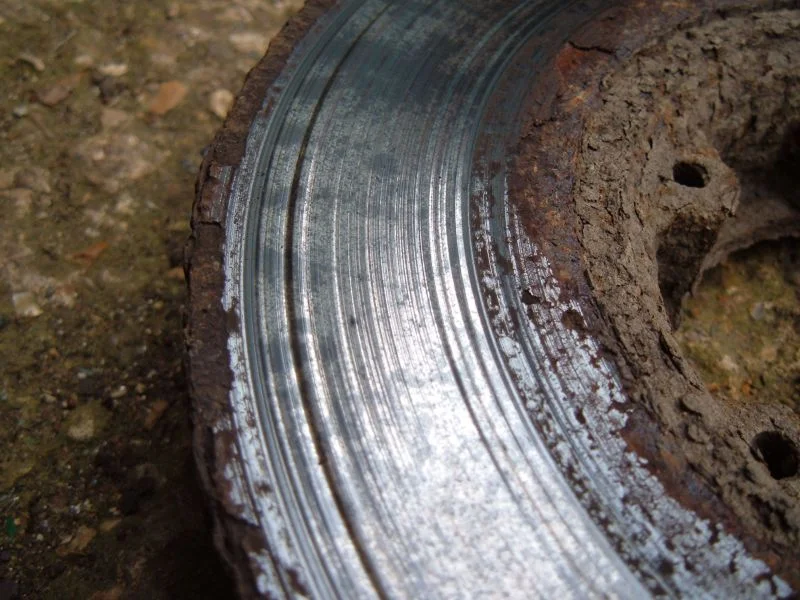 brake-disc-corrosion.webp