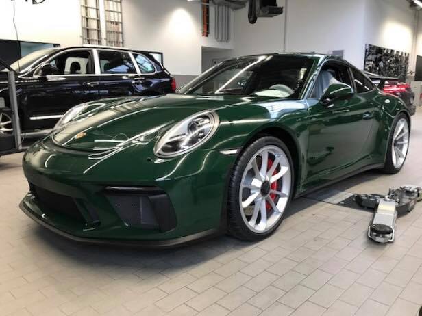 british-racing-green-2018-porsche-911-gt3-is-a-manual-treasure-122702_1.jpg