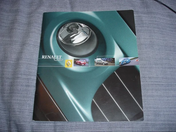 brochure1.webp