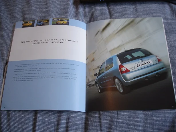 brochure3.webp
