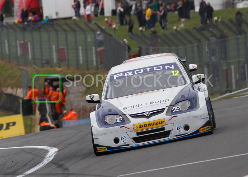 BTCC-BRANDS-HATCH-2012-5390-L.jpg