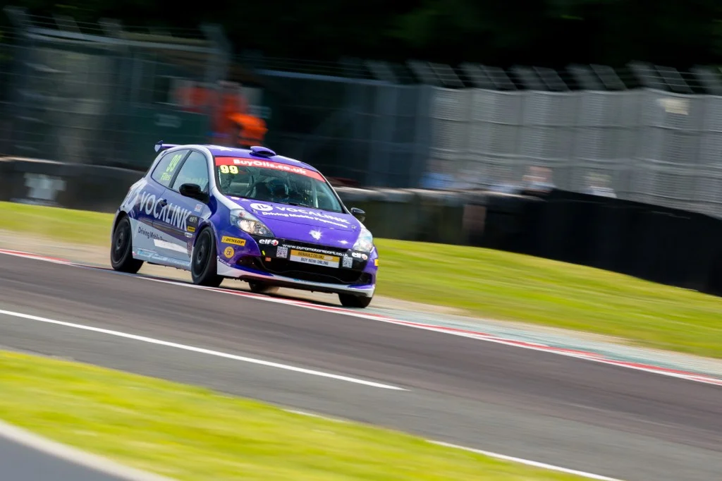 btcc-oulton-track-31-1024x683-51bc2f8b41f9a.webp