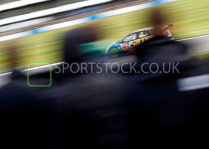 btcc_donington_2012-6066-L.webp