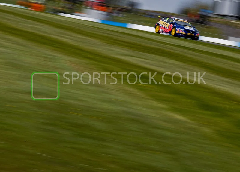 BTCCDONINGTON2012-0628-L.webp