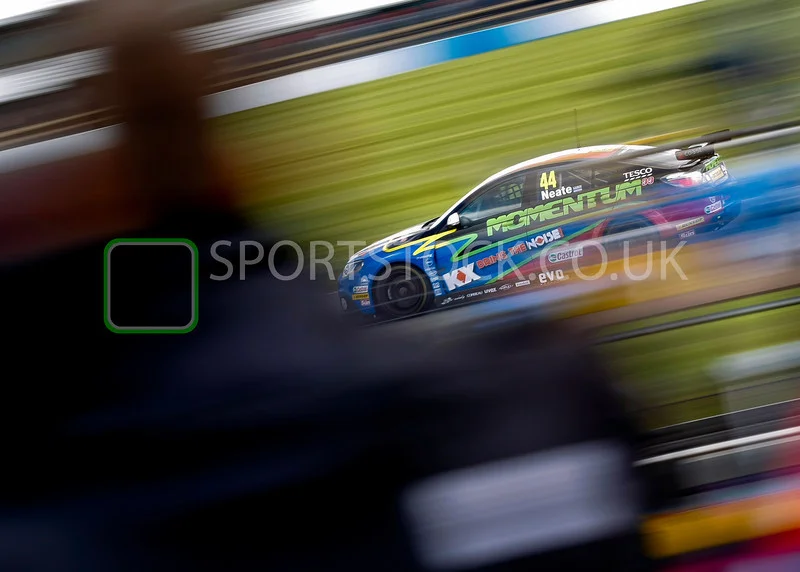 BTCCDONINGTON2012-6047-L.webp