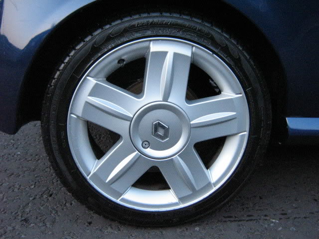 Burts172001.jpg Burts172001.jpg