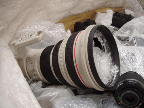 canon-cameras-destruction-10.jpg