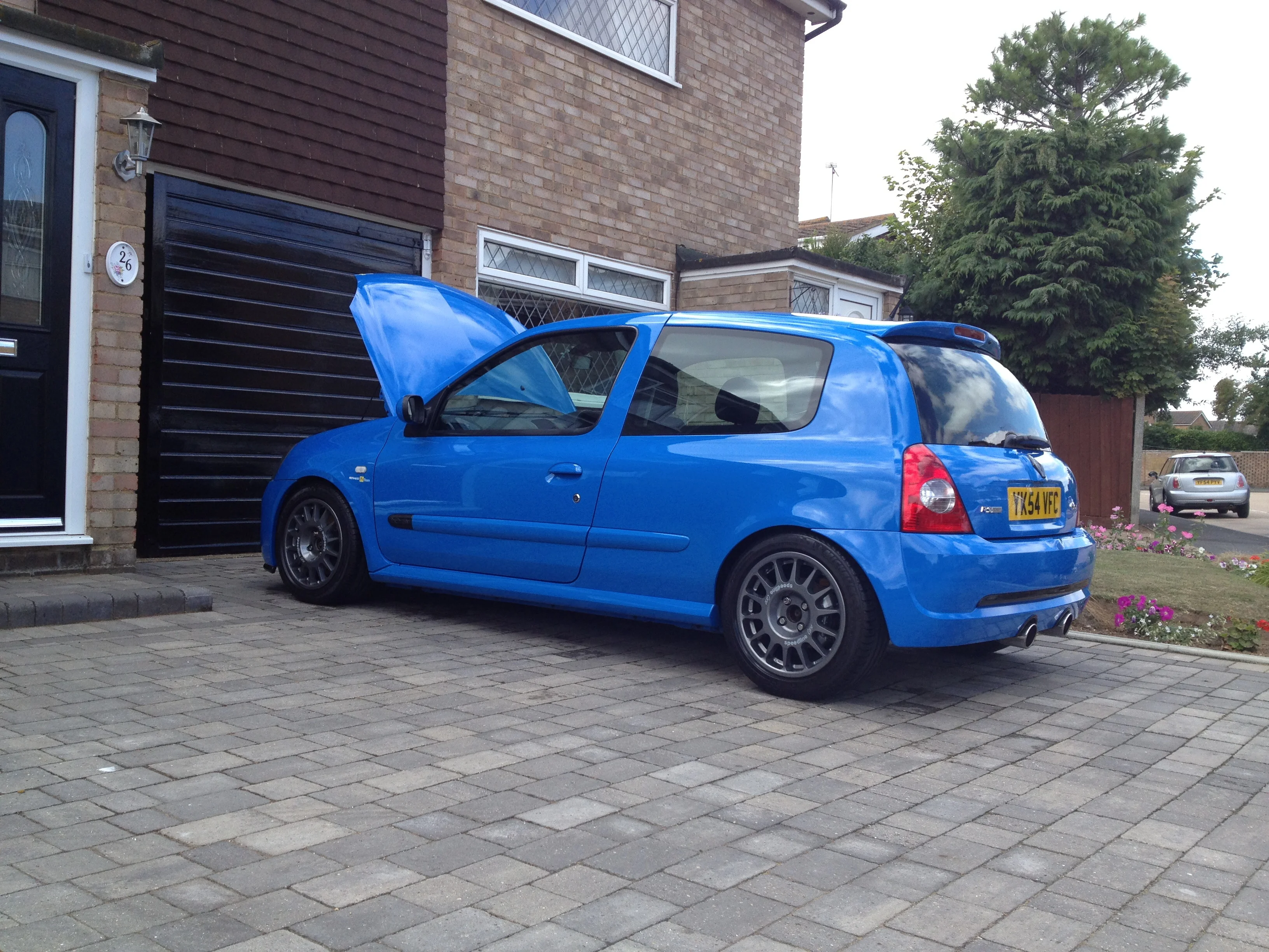 car 1.webp