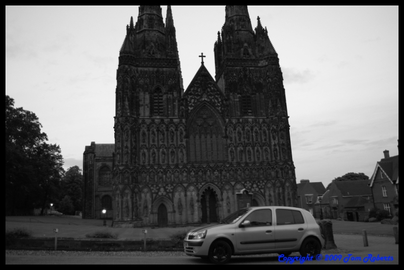 Car%20and%20Lichfield%20Cathedral.jpg