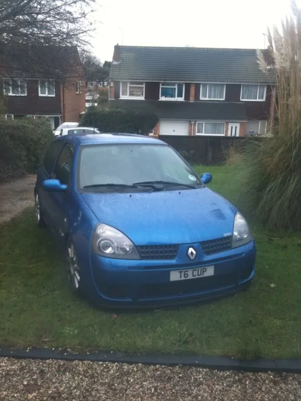 CAR2.webp