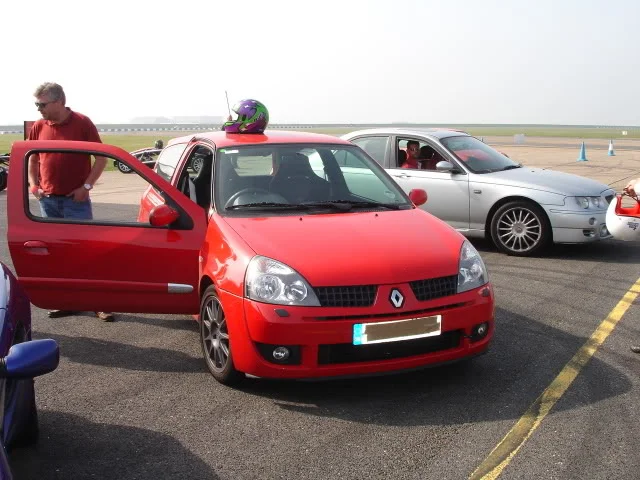 car2001.webp