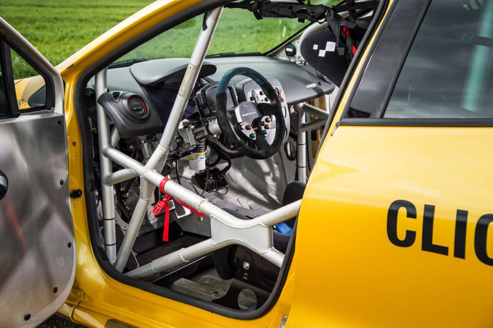 car_photo_596833.jpg