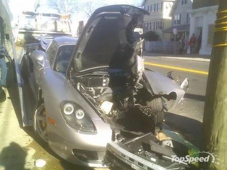carrera-gt-crash-small.webp