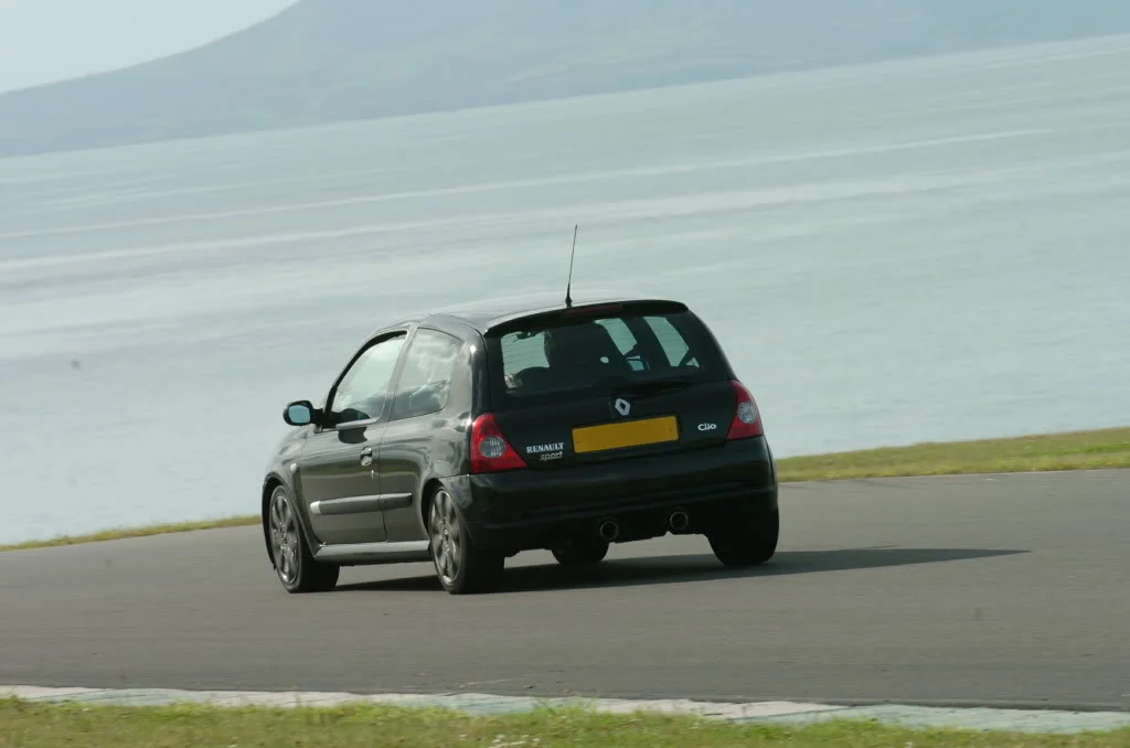 Cartrack2.webp