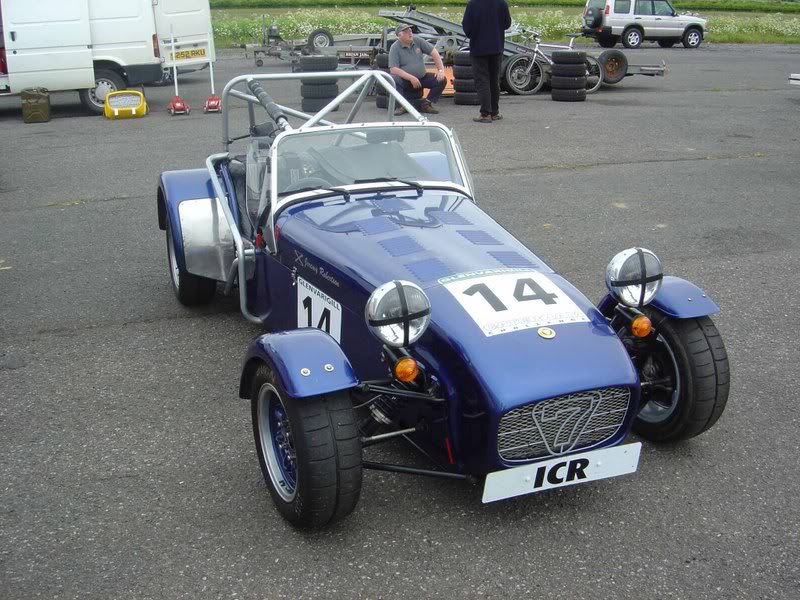 Caterham1.jpg