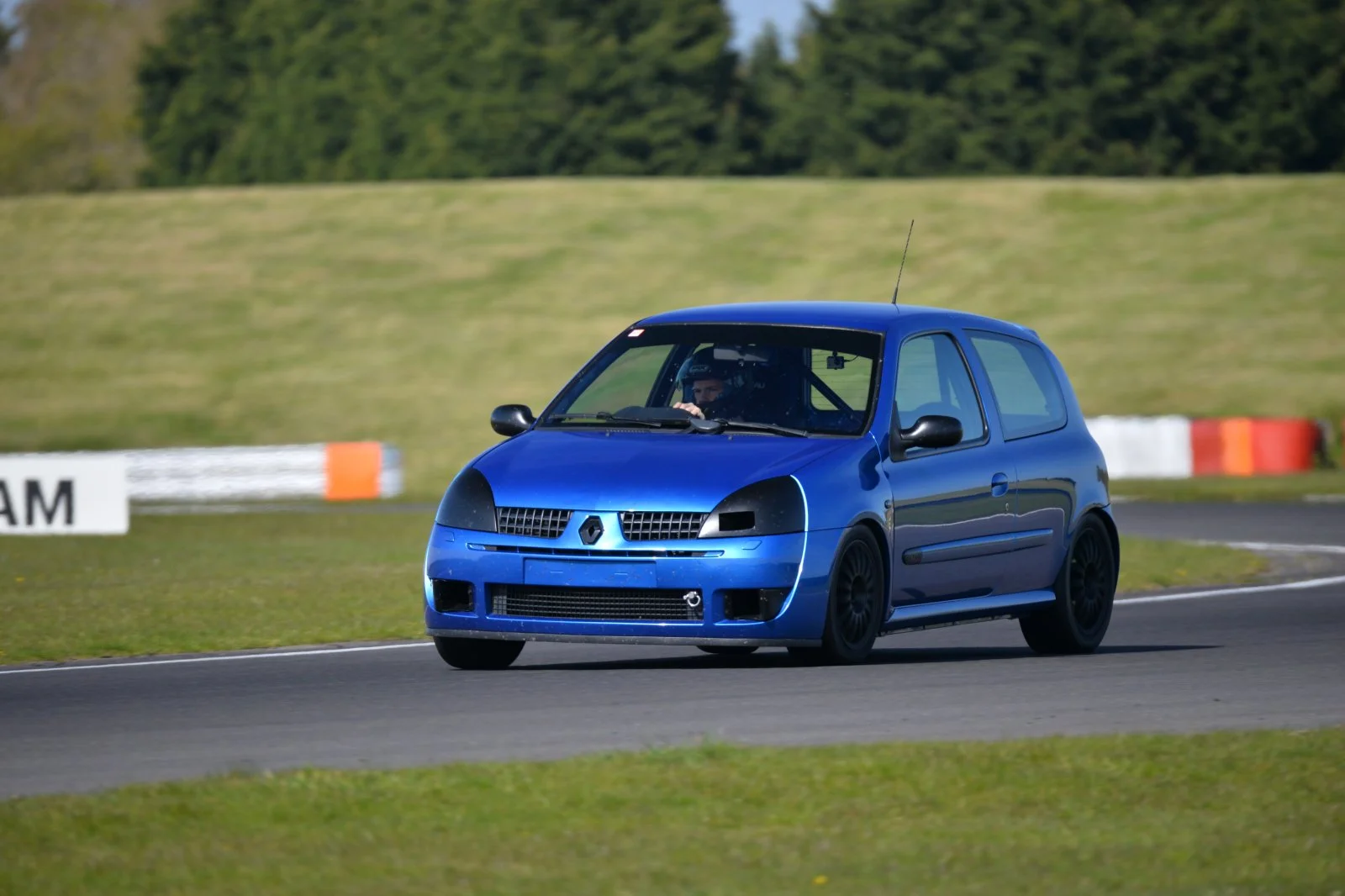CH_160505_SN_Cars_1600.webp