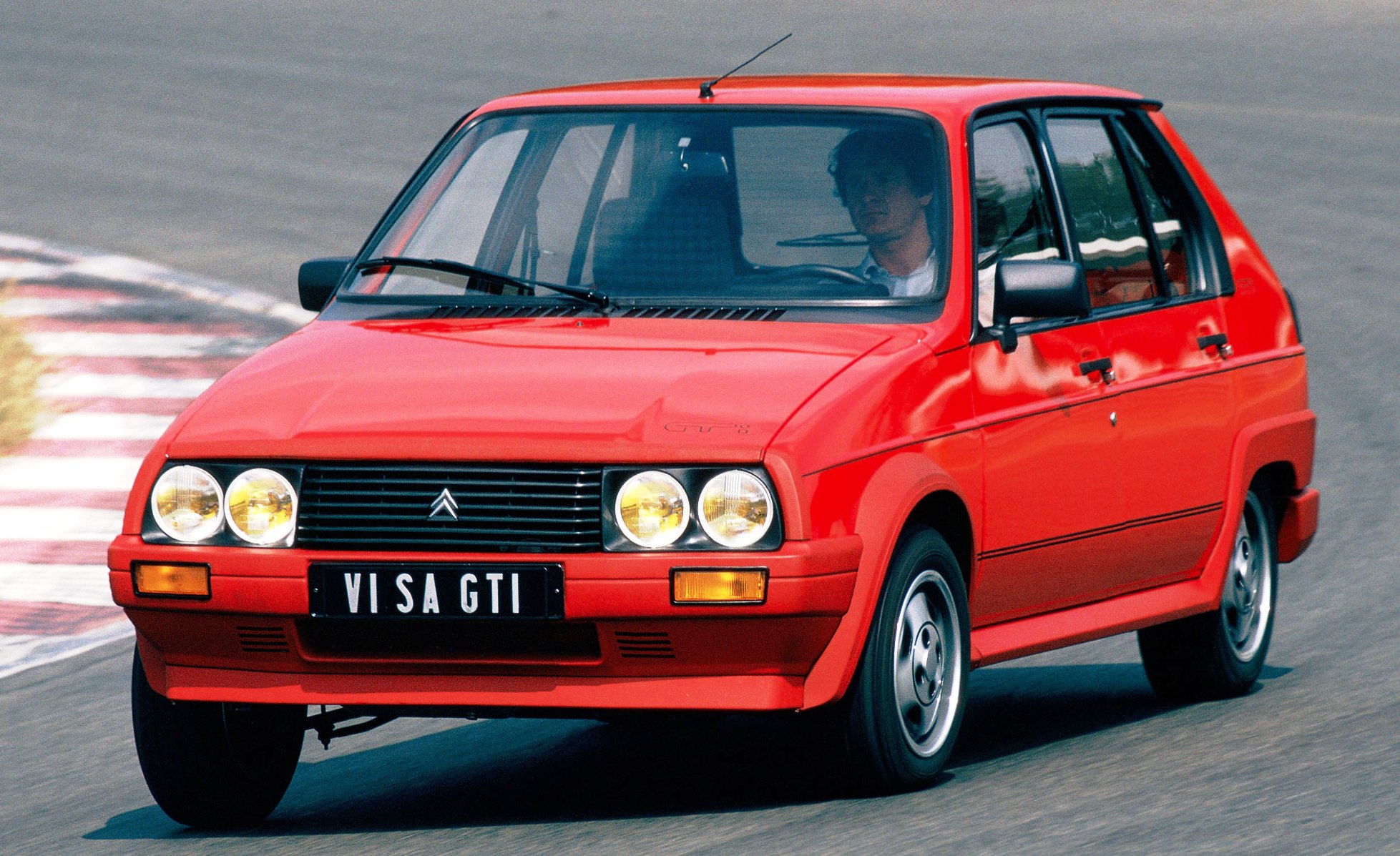 citroen_visa_gti.jpg
