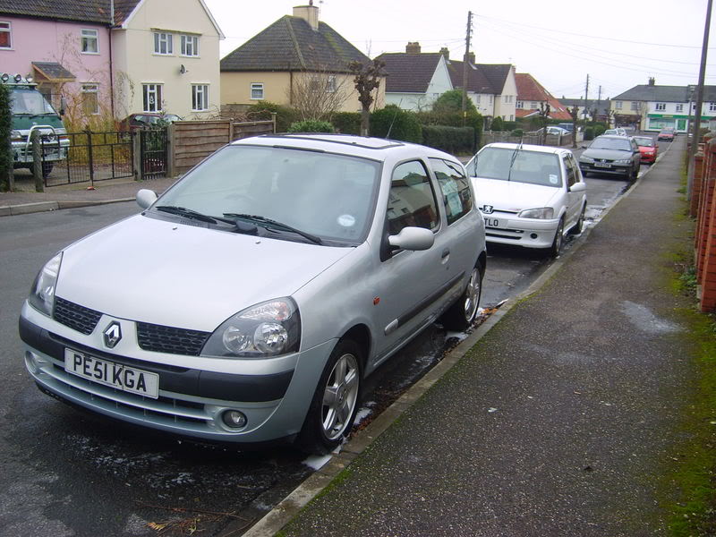 CleanClioFront.jpg CleanClioFront.jpg