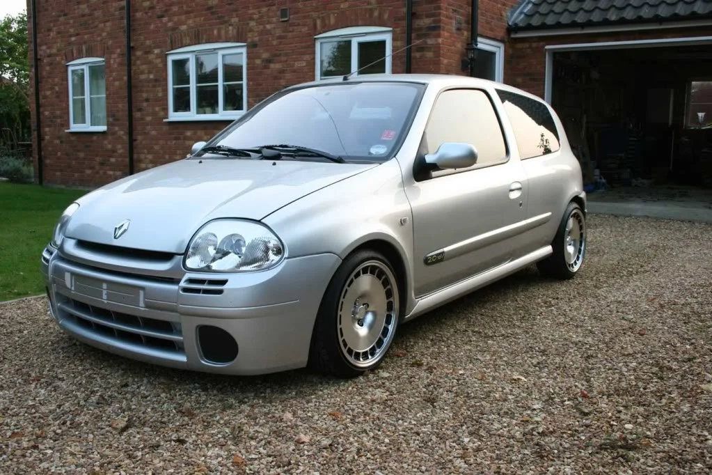 clio-1.webp