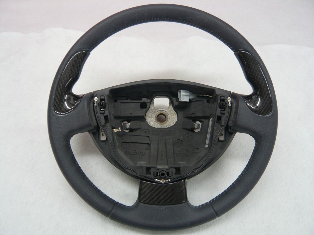 clio-172-thumb-grips-and-badge1-1024x768.jpg