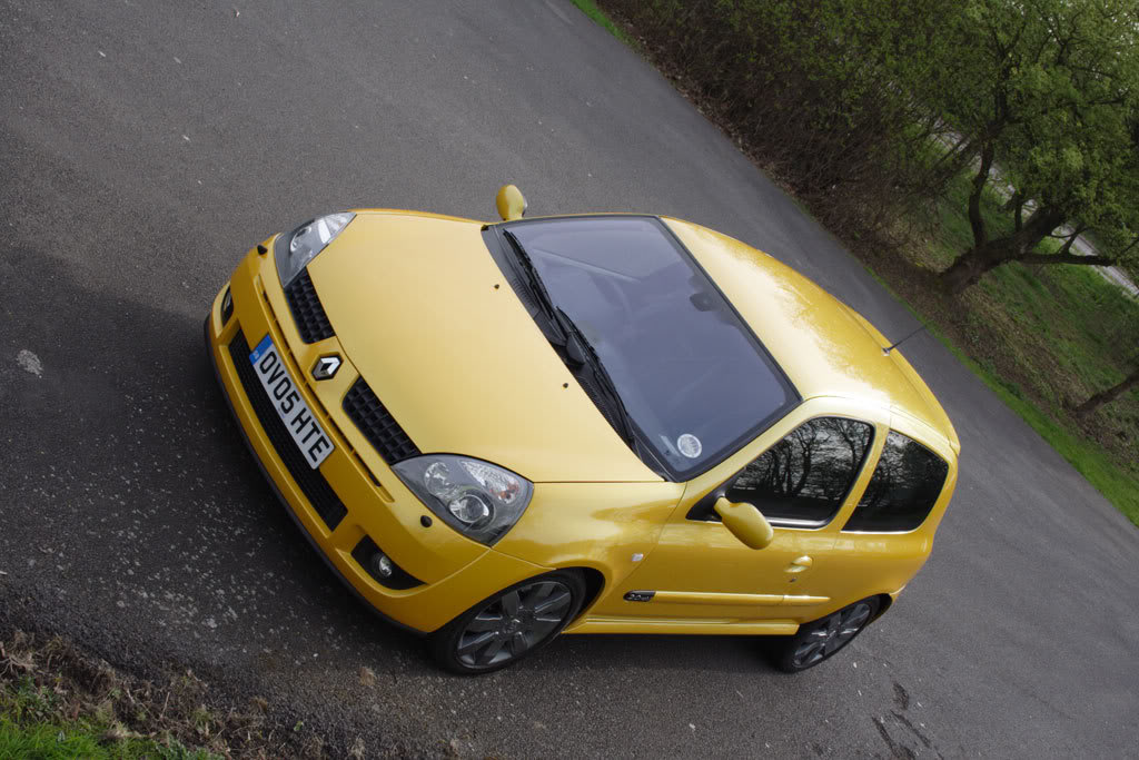 Clio-182-2.jpg